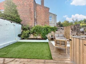 Photo 30- click for photo gallery